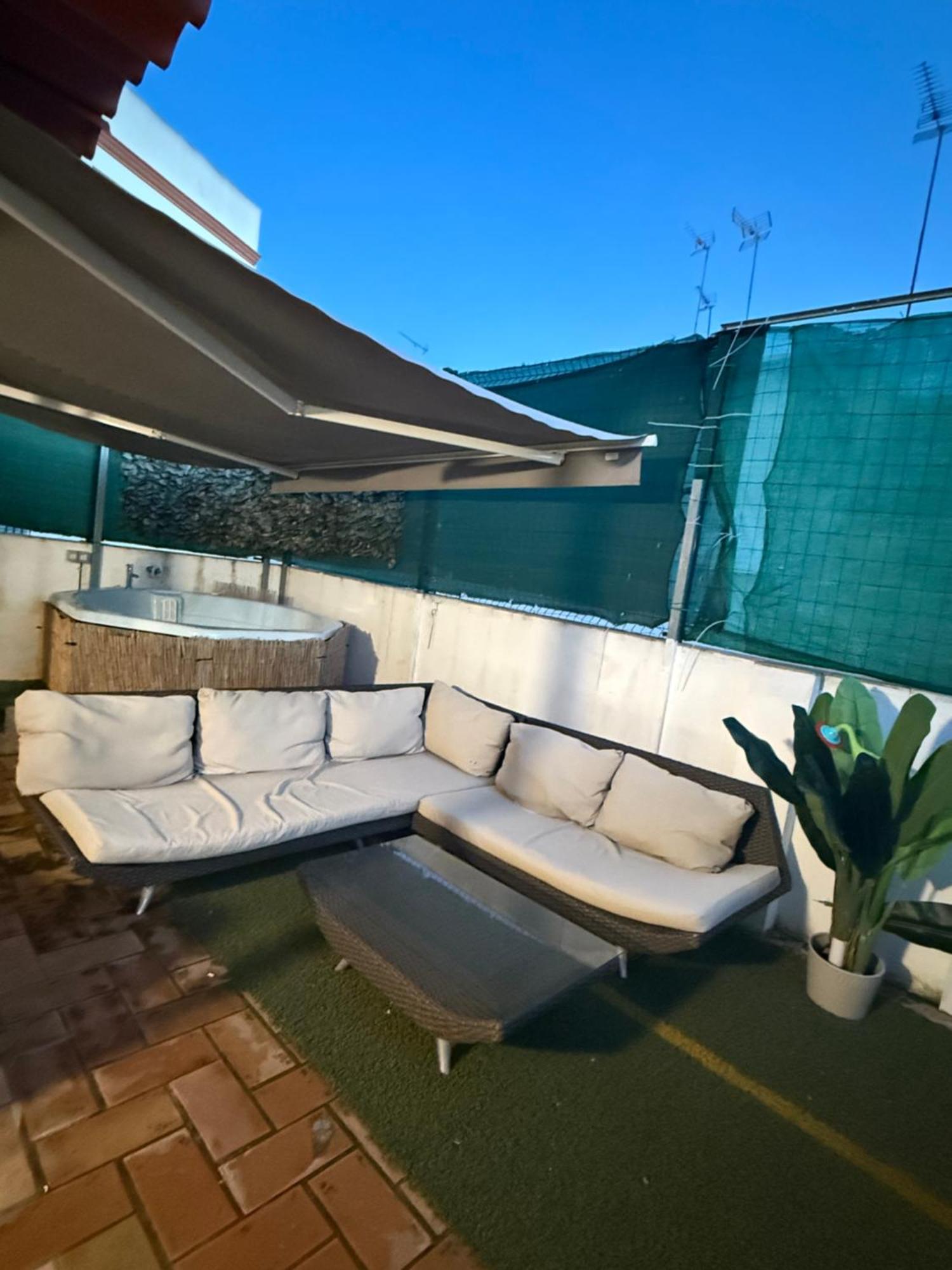 Hébergement de vacances Amanecer Boutique Home, Beach, Village & Relax *